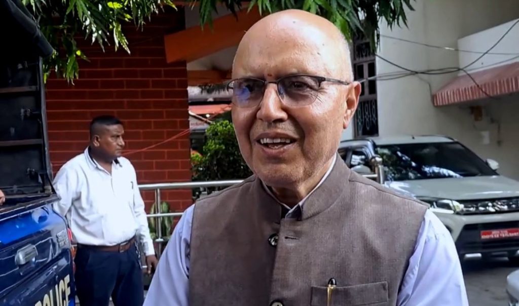 प्रदेश संरचना खारेज हुँदैनः अर्थमन्त्री खनाल