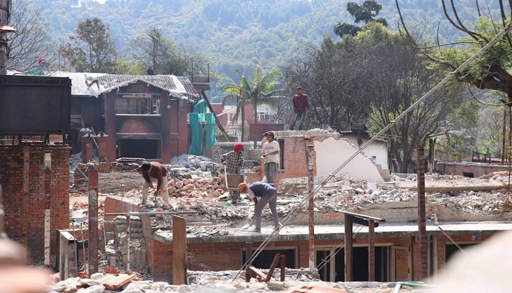 बूढानीलकण्ठमा रहेको देउवा निवास भत्काउन रोकियो