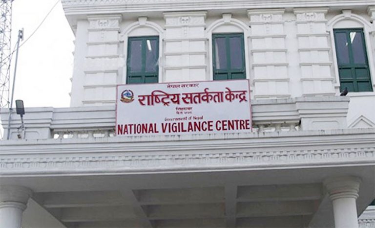 समयमै कर्मचारी कार्यालय नआए कारबाही हुने