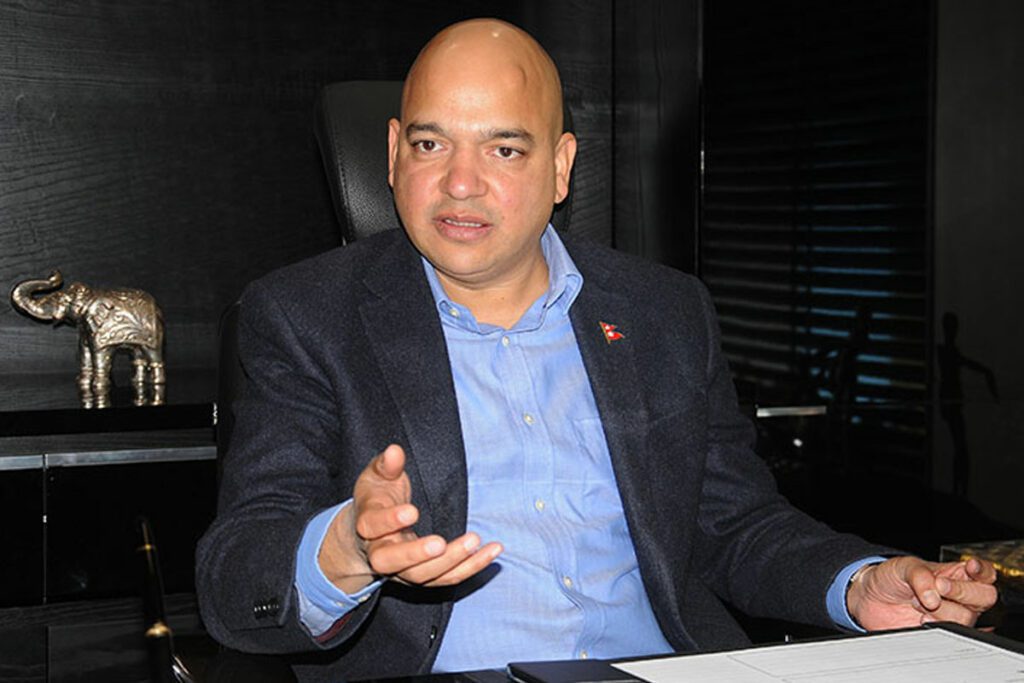 व्यवसायी शेखर गोल्छा पक्राउ